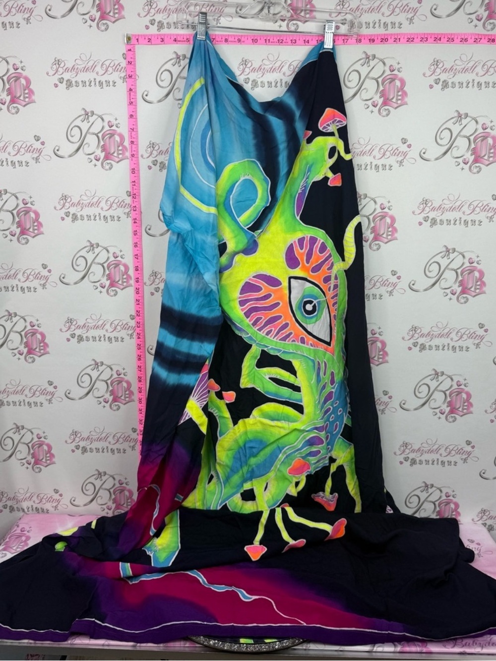 Tapestry wall art mushroom Vibrant Neon Chameleon Wall Hanging / Tapestry